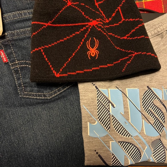 Cute outfit for boys, all new, Size 4tLevis pants, Nike T-shirt - Picture 3 of 6